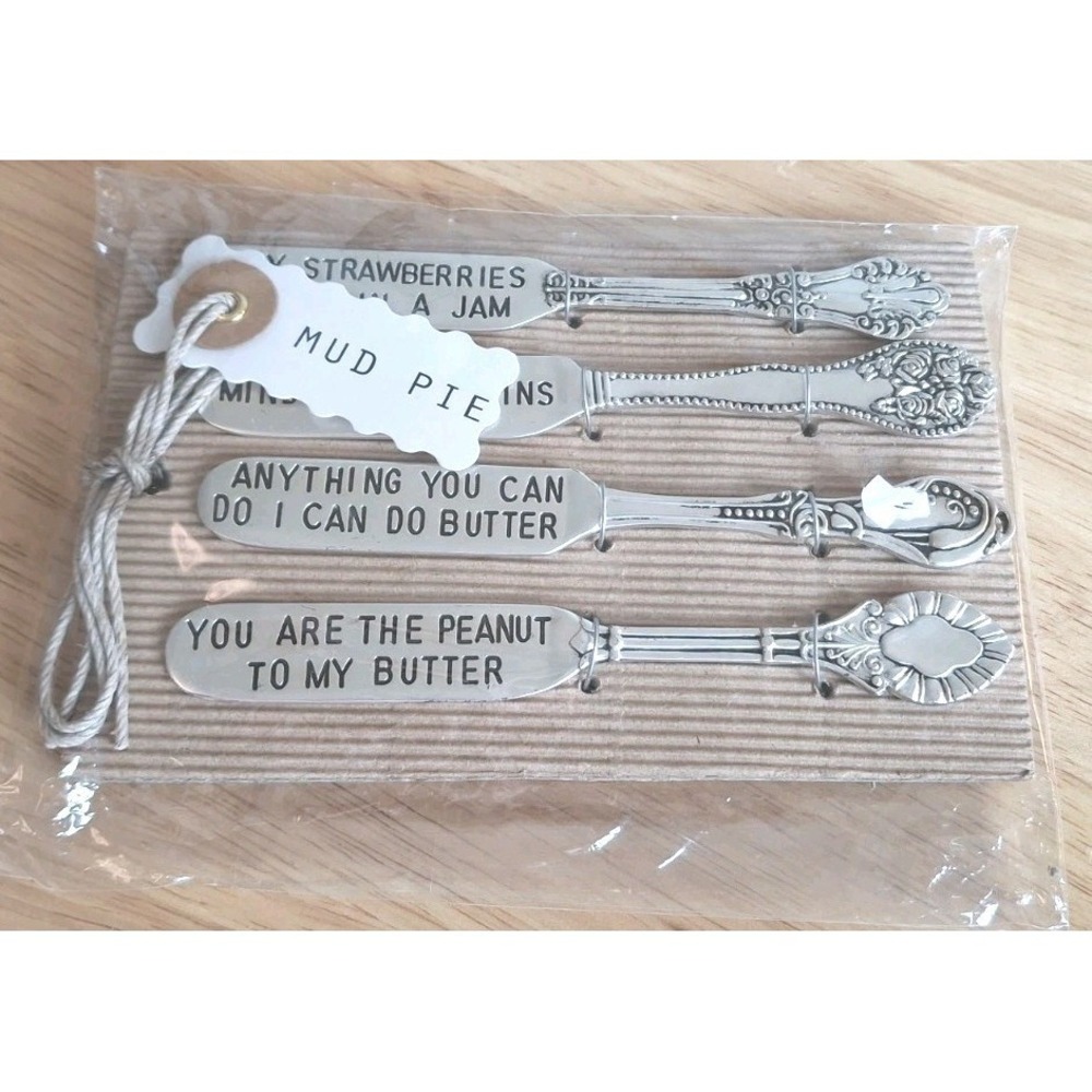 Mud Pie Circa Spreading Knife Set of 4 Stainless Steel Kitchen Utensils NWT